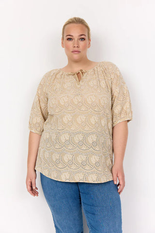 WA-Melvin 1 Blonde Bluse
