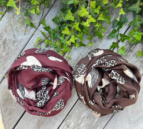 Tørklæde m Hjerter/Dyrprint Brun Og Bordeaux